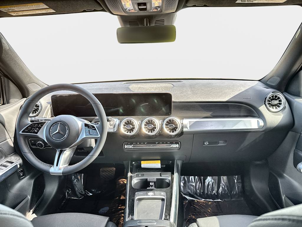 Thumbnail: 2026 Mercedes-Benz GLB - 2