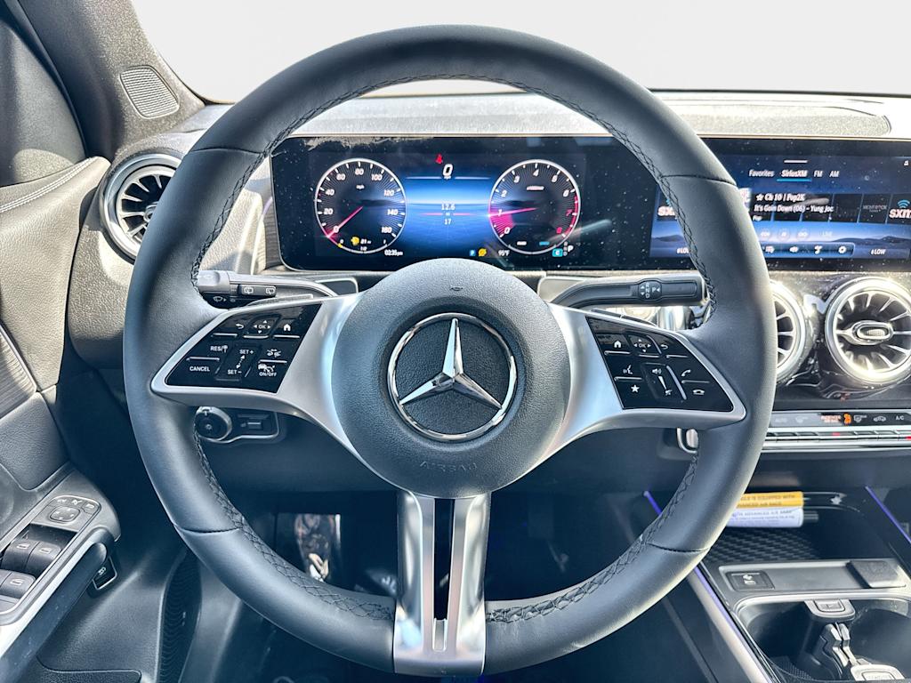 Thumbnail: 2026 Mercedes-Benz GLB - 9