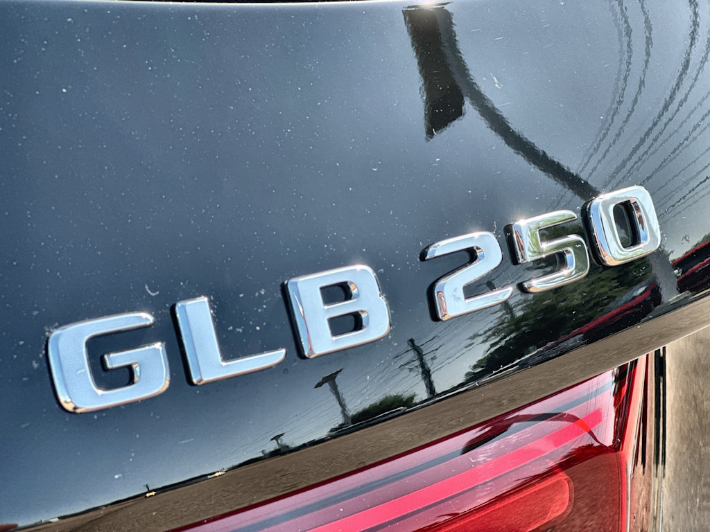 Thumbnail: 2026 Mercedes-Benz GLB - 6