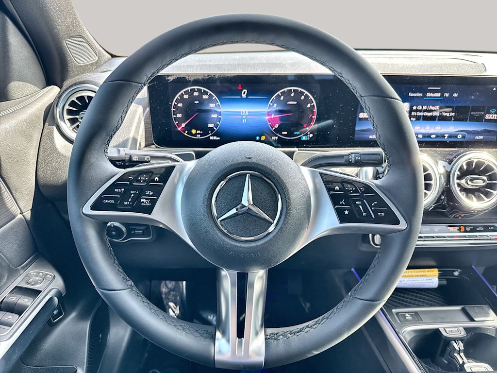 Thumbnail: 2026 Mercedes-Benz GLB - 9