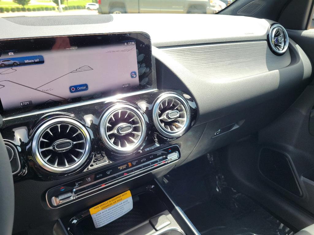 Thumbnail: 2025 Mercedes-Benz GLA - 22