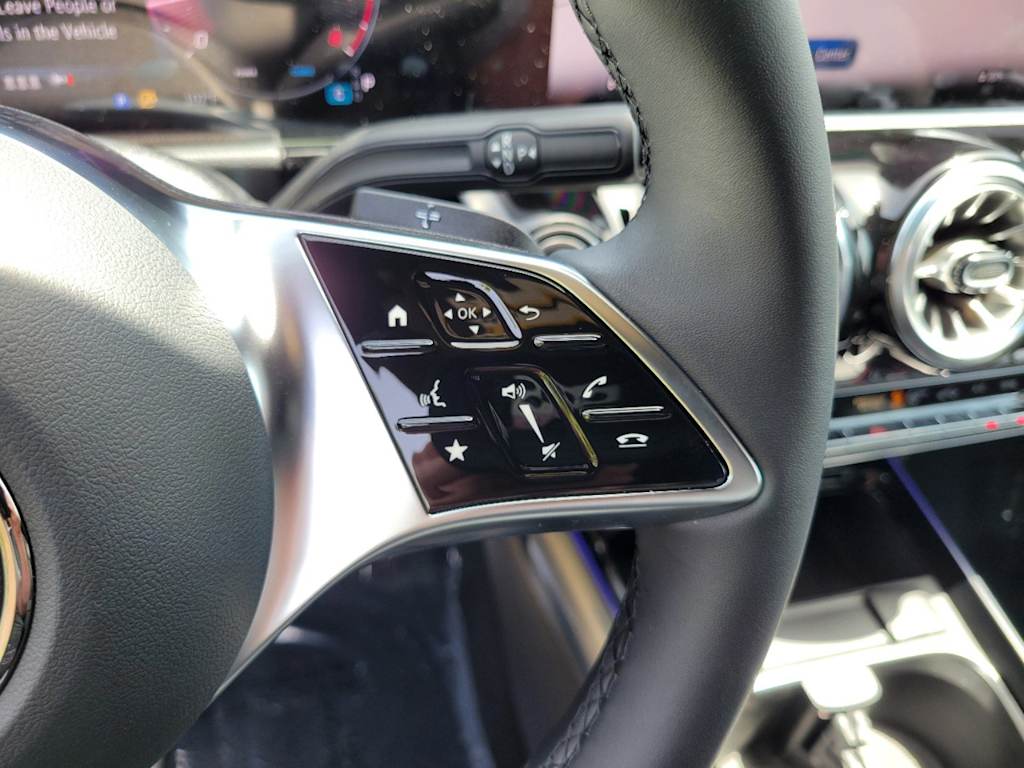 Thumbnail: 2025 Mercedes-Benz GLA - 24