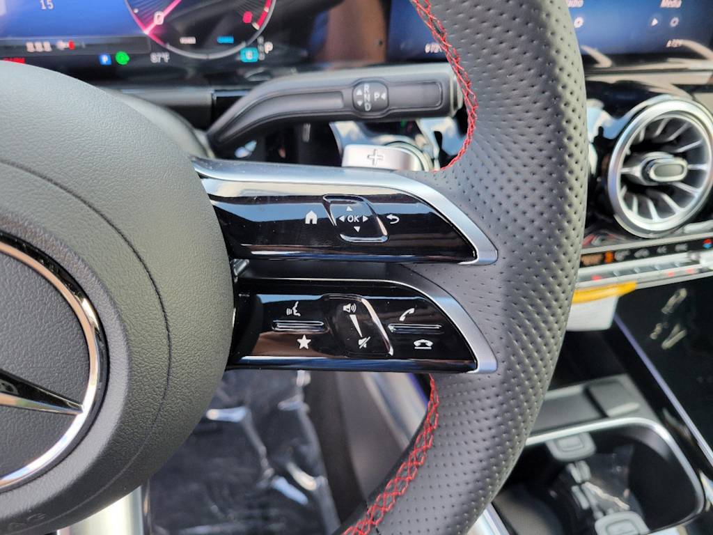 Thumbnail: 2025 Mercedes-Benz GLA - 22