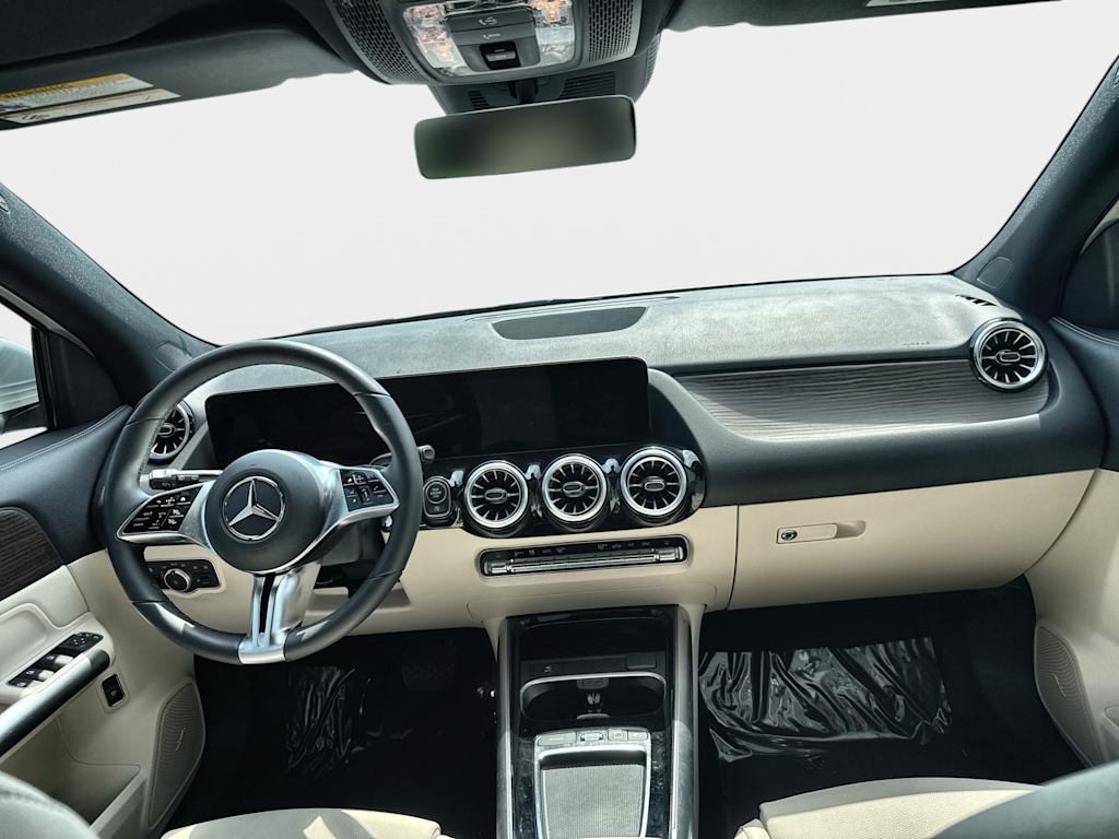 Thumbnail: 2026 Mercedes-Benz GLA - 2
