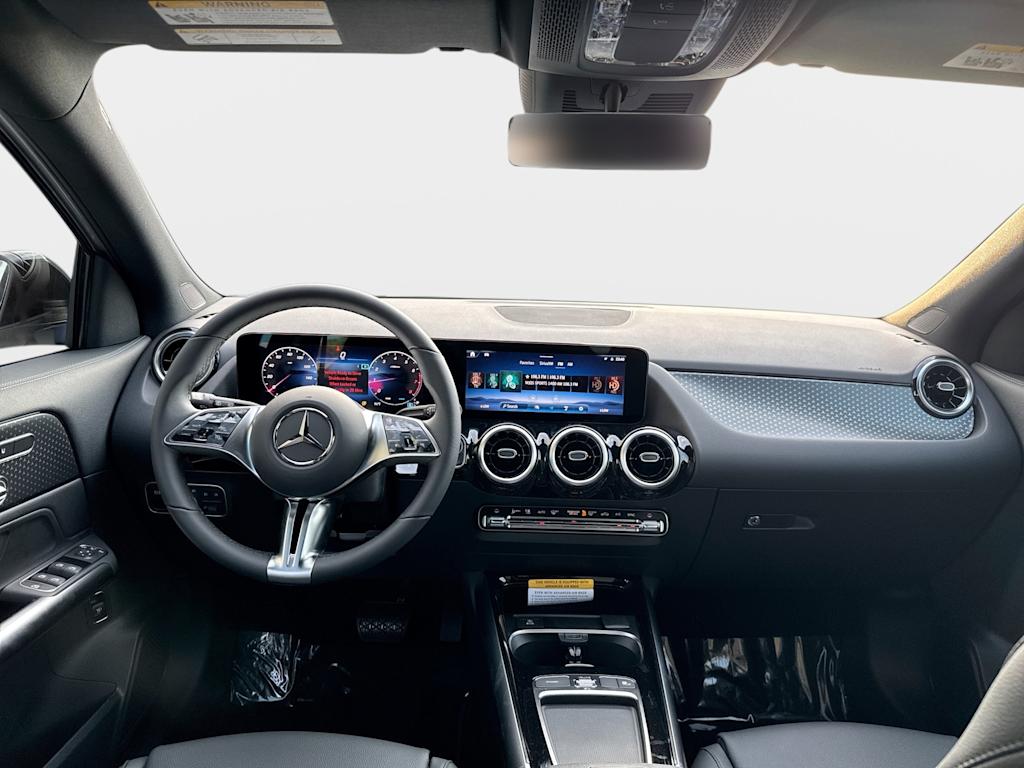 Thumbnail: 2026 Mercedes-Benz GLA - 2