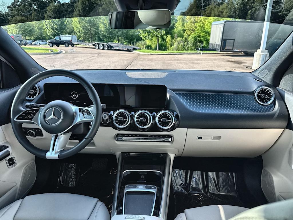 Thumbnail: 2024 Mercedes-Benz GLA - 2