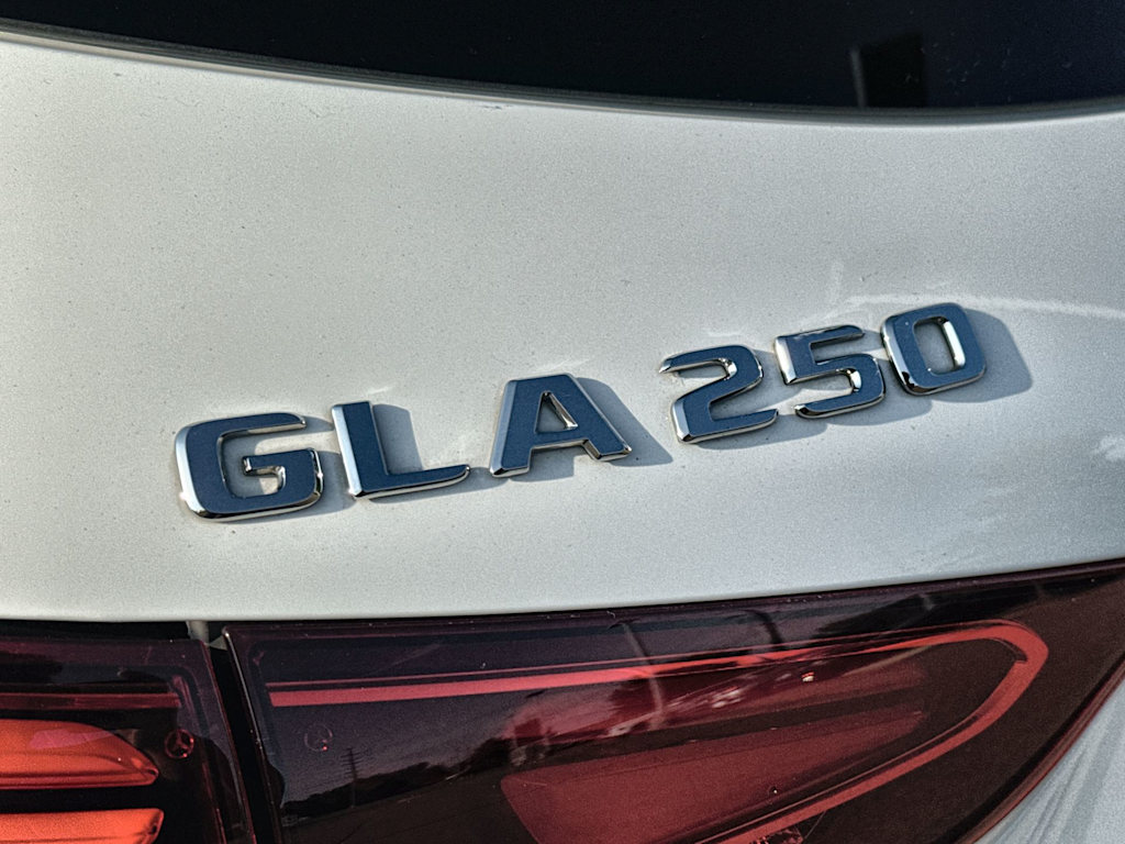 Thumbnail: 2024 Mercedes-Benz GLA - 7