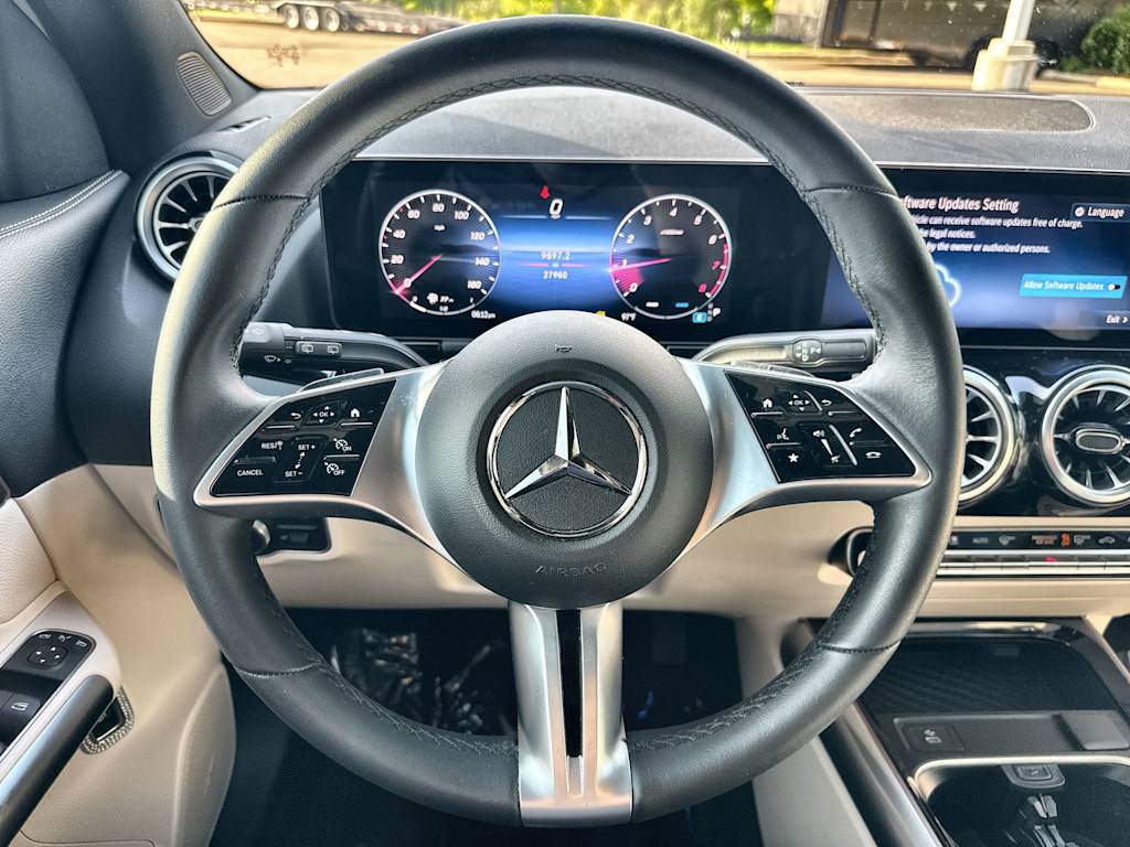 Thumbnail: 2024 Mercedes-Benz GLA - 10