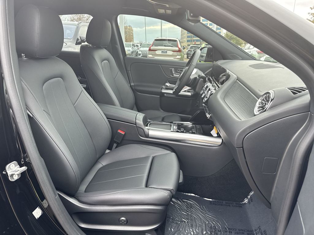 Thumbnail: 2026 Mercedes-Benz GLA - 27