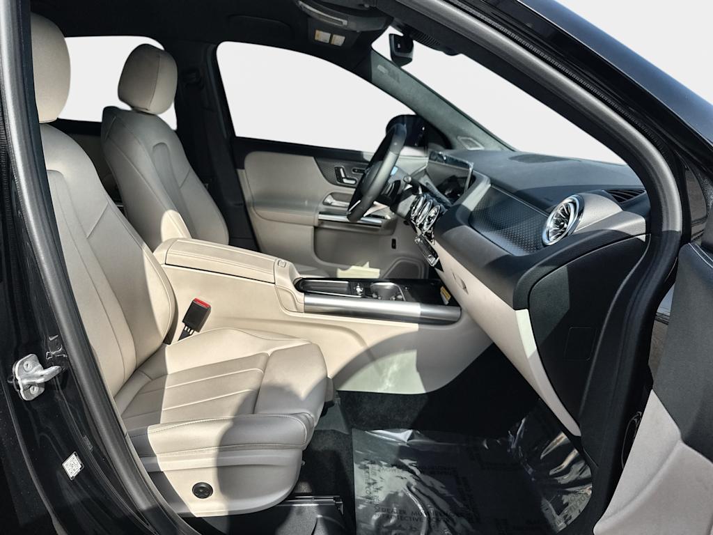 Thumbnail: 2026 Mercedes-Benz GLA - 23