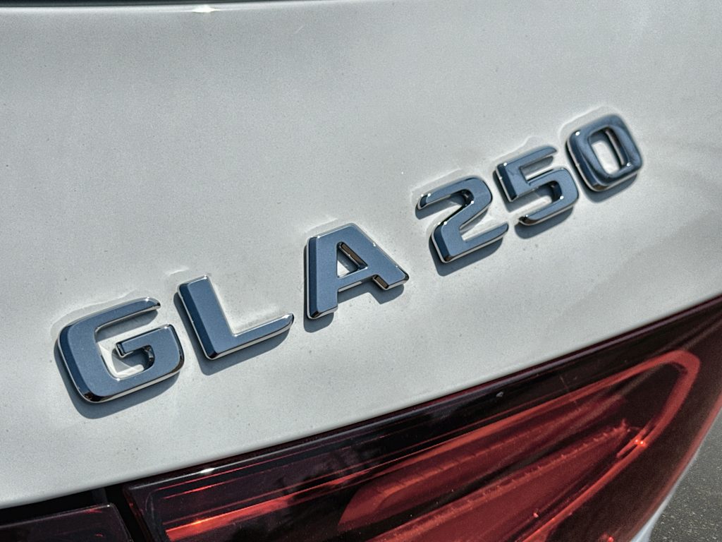 Thumbnail: 2026 Mercedes-Benz GLA - 7