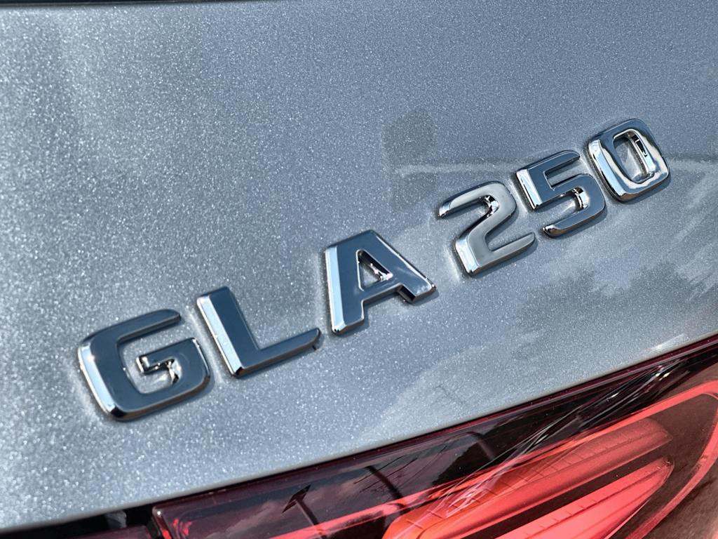 Thumbnail: 2026 Mercedes-Benz GLA - 7