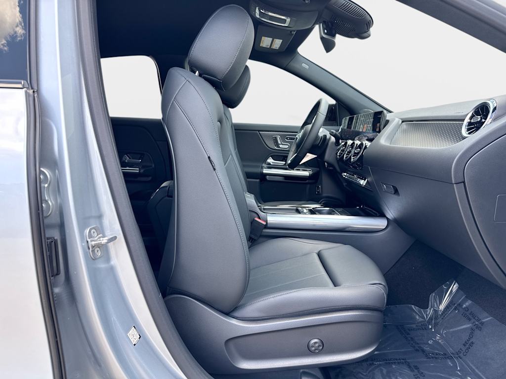 Thumbnail: 2026 Mercedes-Benz GLA - 12