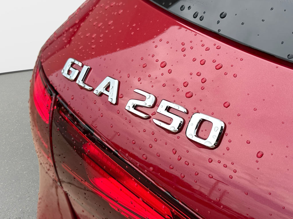 Thumbnail: 2026 Mercedes-Benz GLA - 6