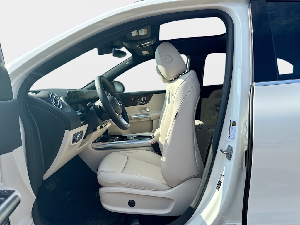 Thumbnail: 2026 Mercedes-Benz GLA - 11