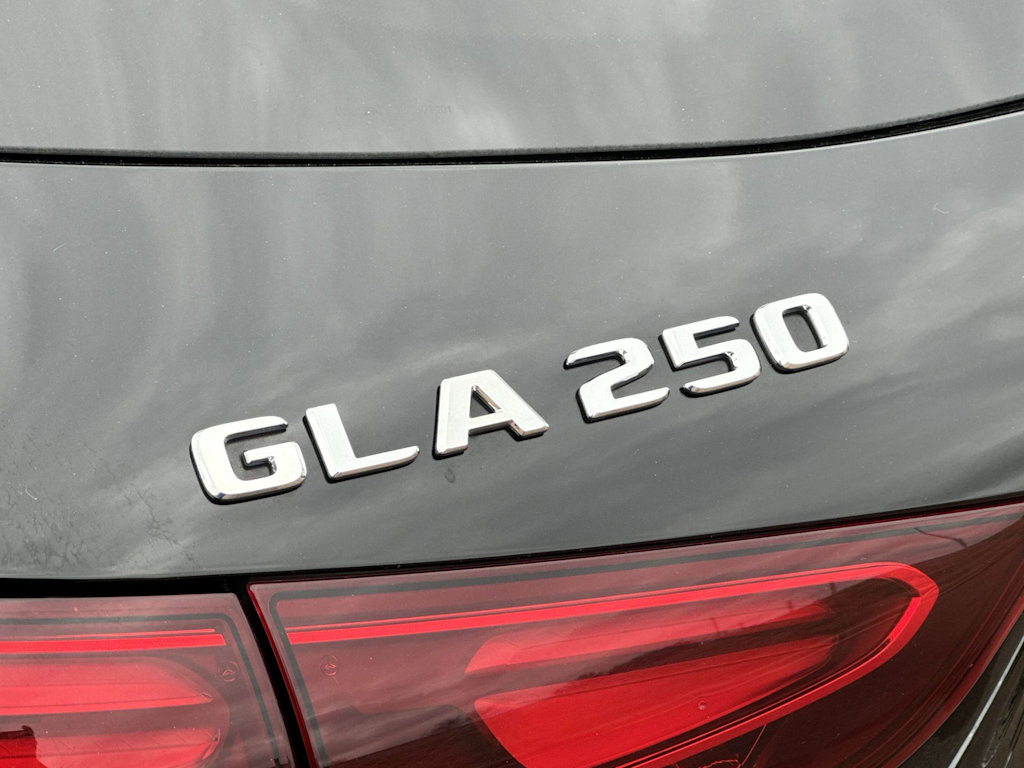 Thumbnail: 2025 Mercedes-Benz GLA - 23