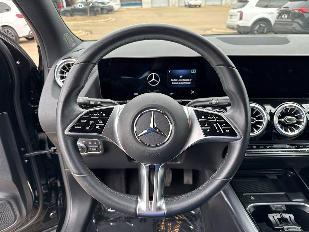 Thumbnail: 2025 Mercedes-Benz GLA - 10