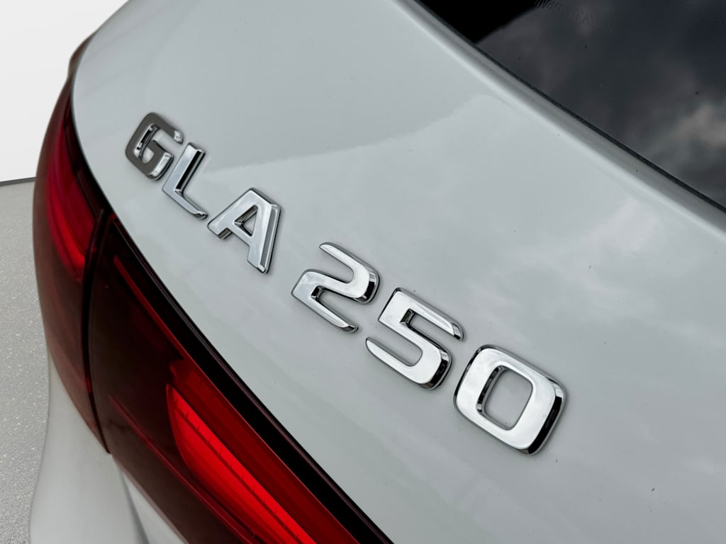 Thumbnail: 2026 Mercedes-Benz GLA - 7