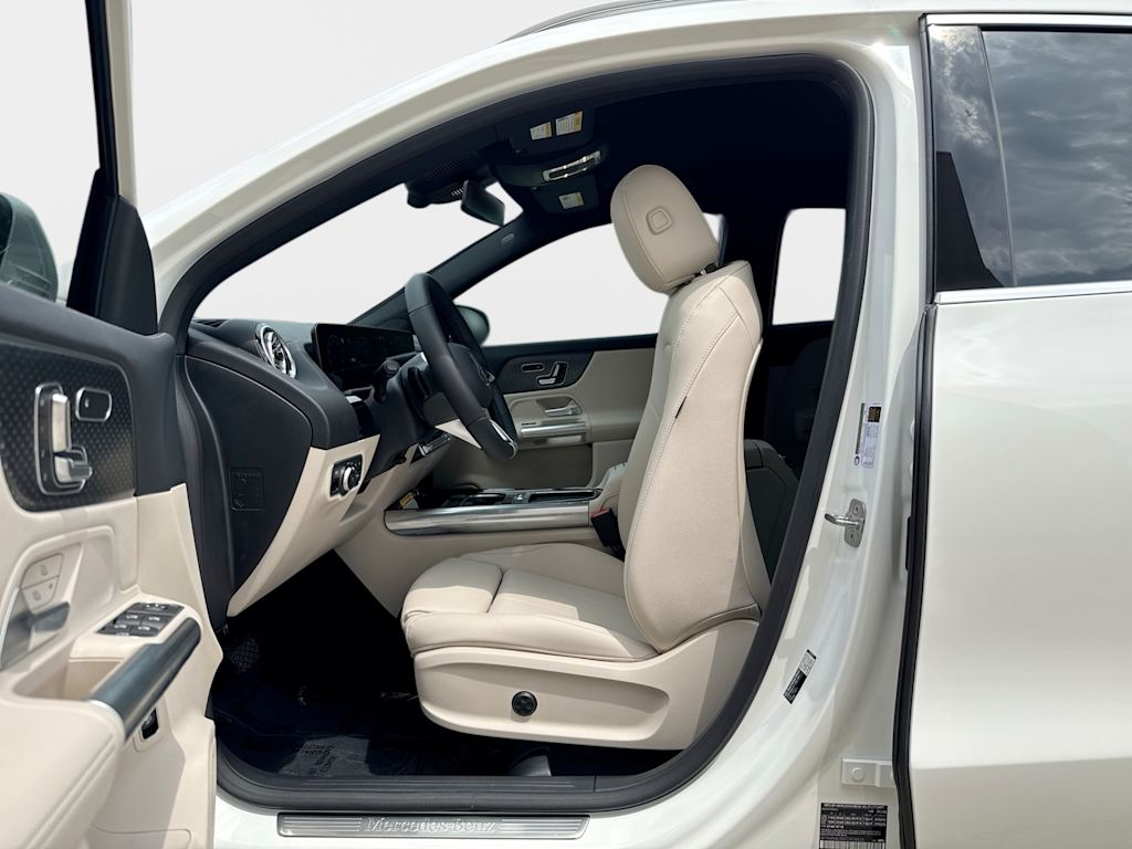 Thumbnail: 2026 Mercedes-Benz GLA - 11