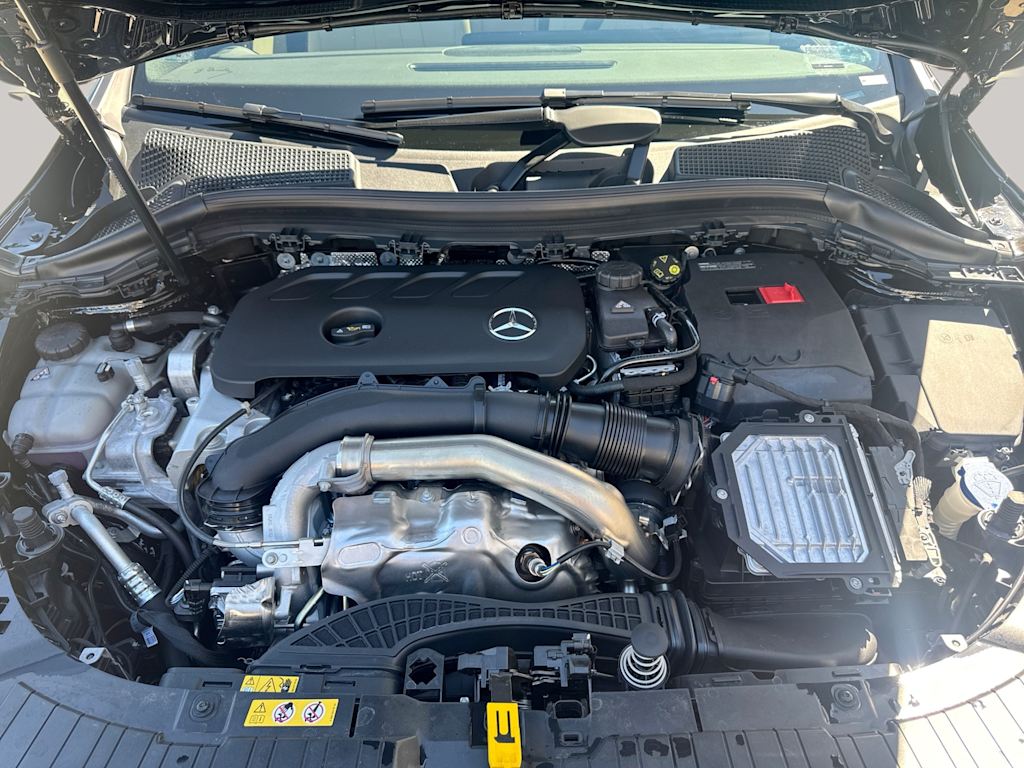 Thumbnail: 2026 Mercedes-Benz GLA - 9