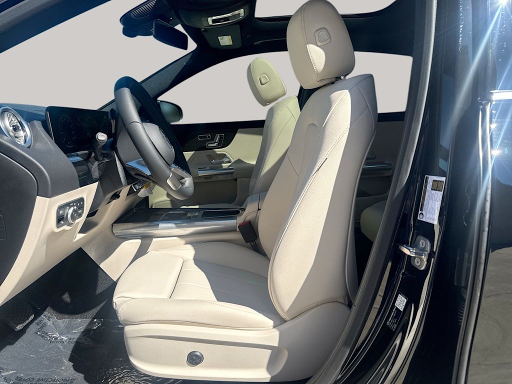 Thumbnail: 2026 Mercedes-Benz GLA - 12
