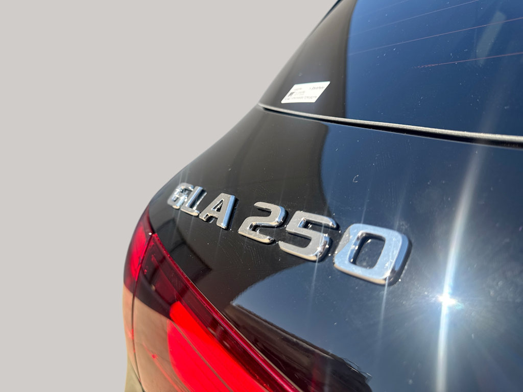 Thumbnail: 2026 Mercedes-Benz GLA - 7