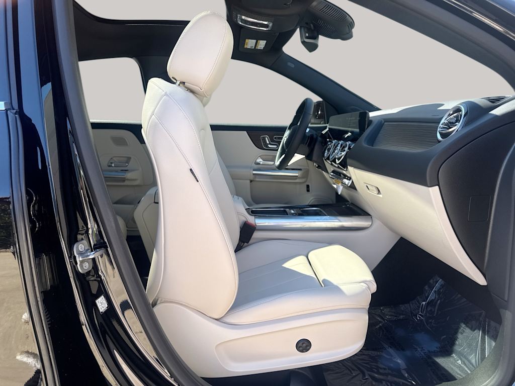 Thumbnail: 2026 Mercedes-Benz GLA - 23