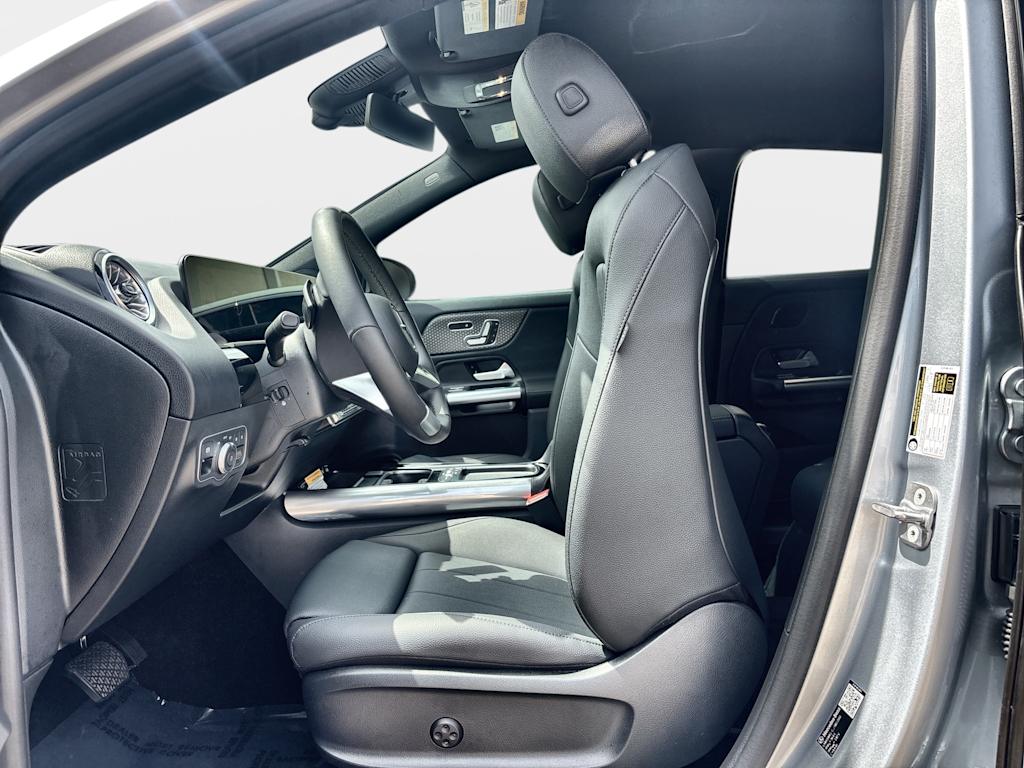 Thumbnail: 2026 Mercedes-Benz GLA - 12