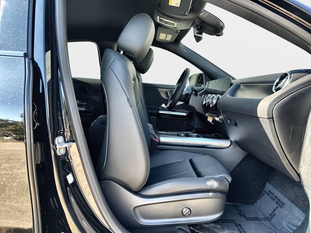 Thumbnail: 2026 Mercedes-Benz GLA - 21