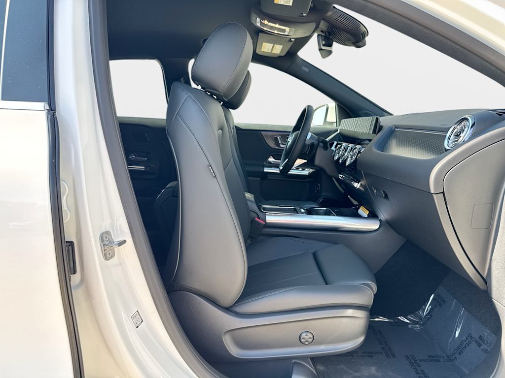 Thumbnail: 2026 Mercedes-Benz GLA - 12