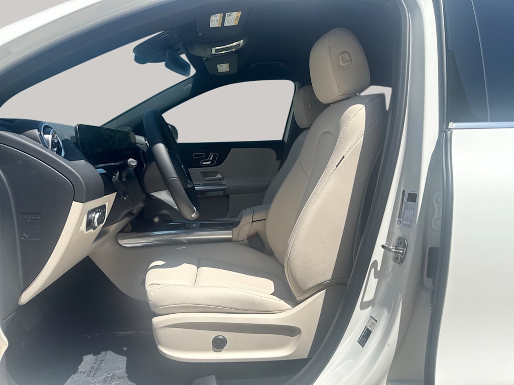 Thumbnail: 2026 Mercedes-Benz GLA - 12