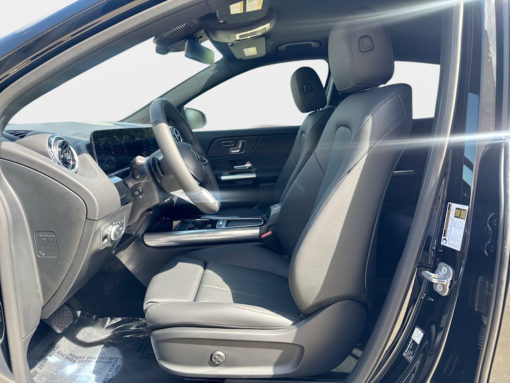 Thumbnail: 2026 Mercedes-Benz GLA - 12