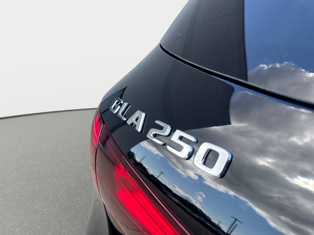 Thumbnail: 2026 Mercedes-Benz GLA - 7