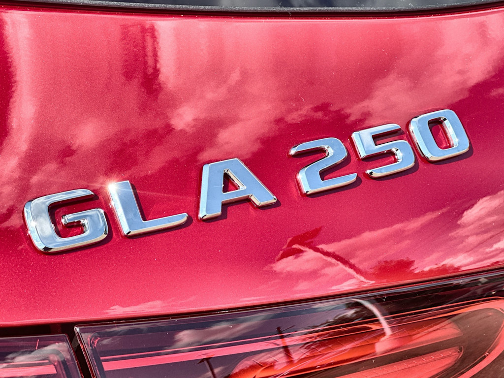 Thumbnail: 2026 Mercedes-Benz GLA - 6