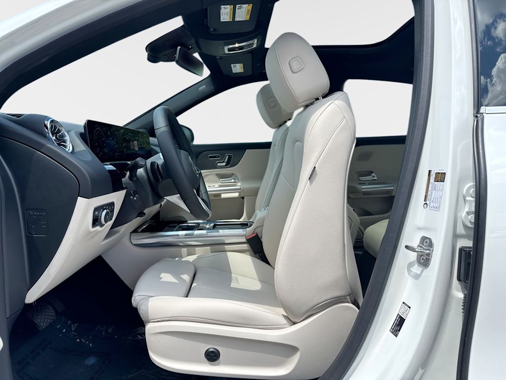 Thumbnail: 2026 Mercedes-Benz GLA - 11