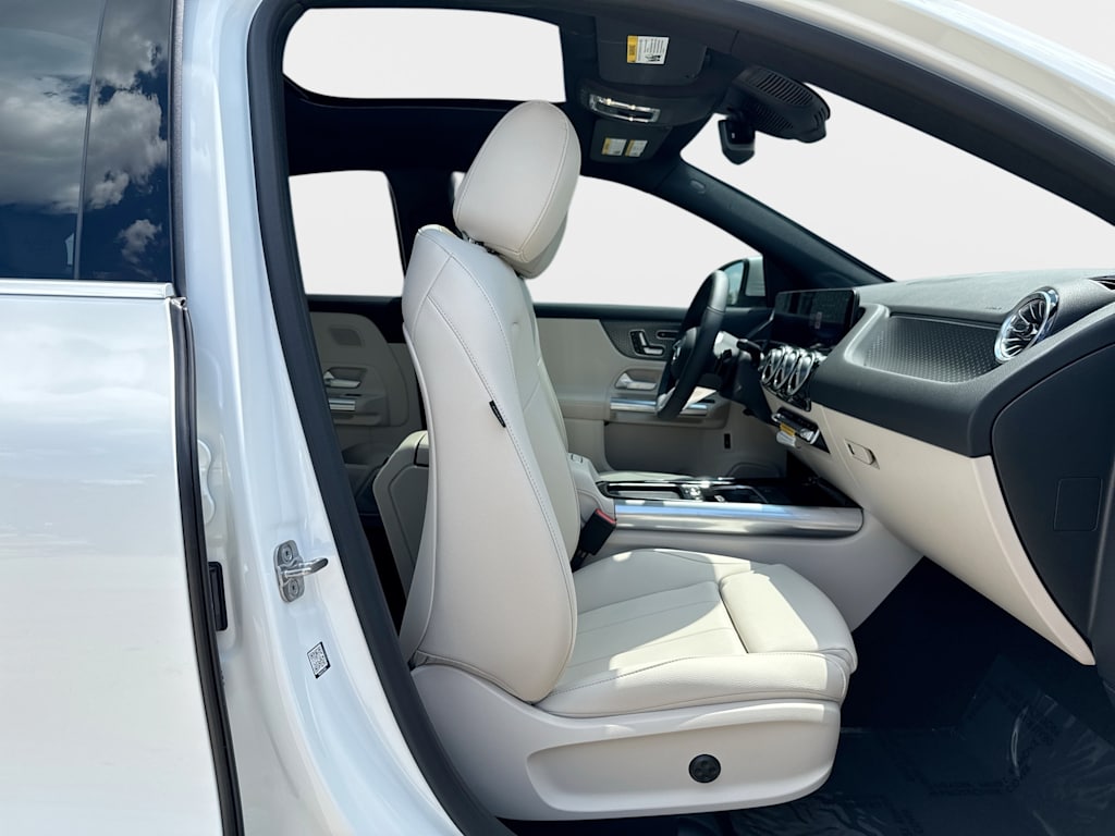 Thumbnail: 2026 Mercedes-Benz GLA - 12