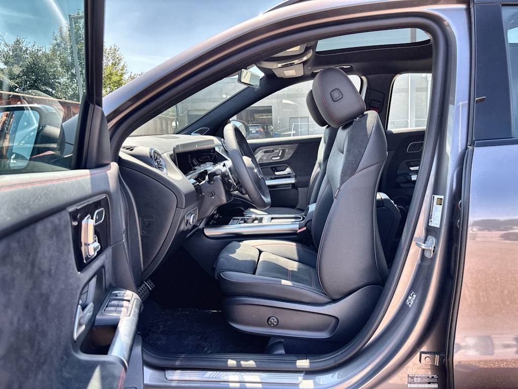 Thumbnail: 2025 Mercedes-Benz GLA - 18