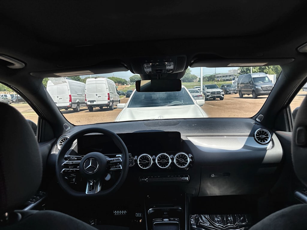 Thumbnail: 2025 Mercedes-Benz GLA - 2