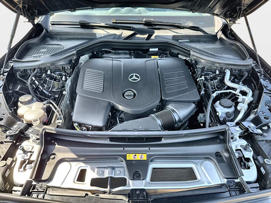 Thumbnail: 2026 Mercedes-Benz GLC - 8