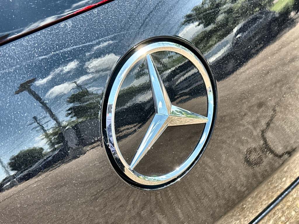 Thumbnail: 2026 Mercedes-Benz GLC - 24