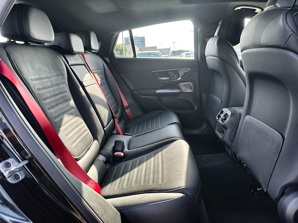 Thumbnail: 2026 Mercedes-Benz GLC - 27