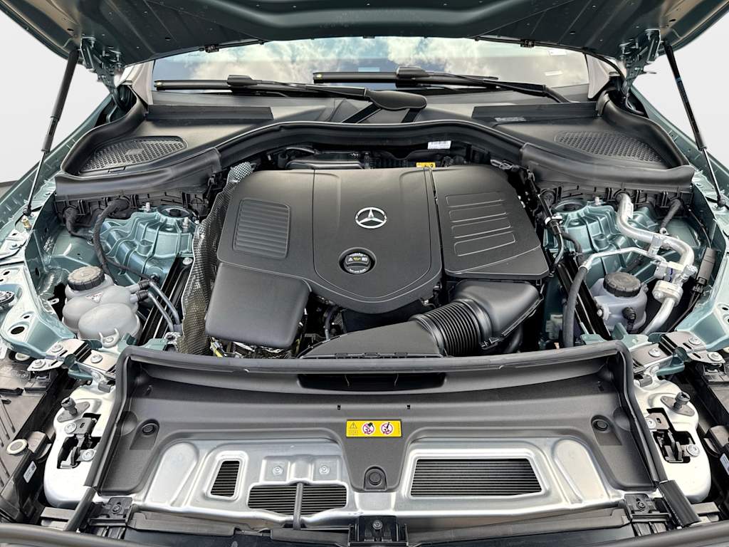 Thumbnail: 2026 Mercedes-Benz GLC - 9