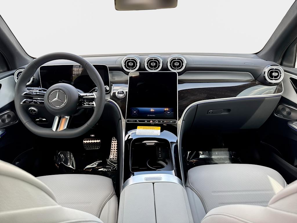 Thumbnail: 2026 Mercedes-Benz GLC - 2