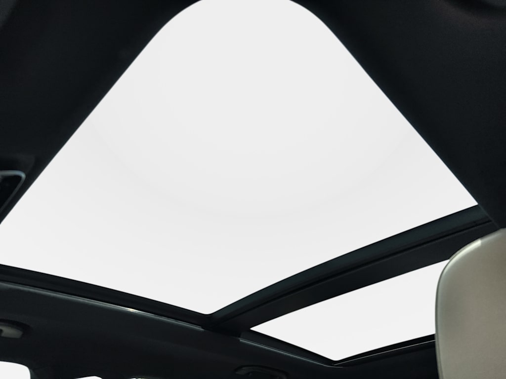 Thumbnail: 2026 Mercedes-Benz GLC - 28