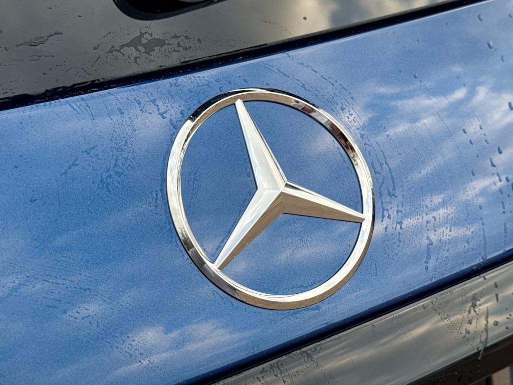 Thumbnail: 2026 Mercedes-Benz GLC - 7