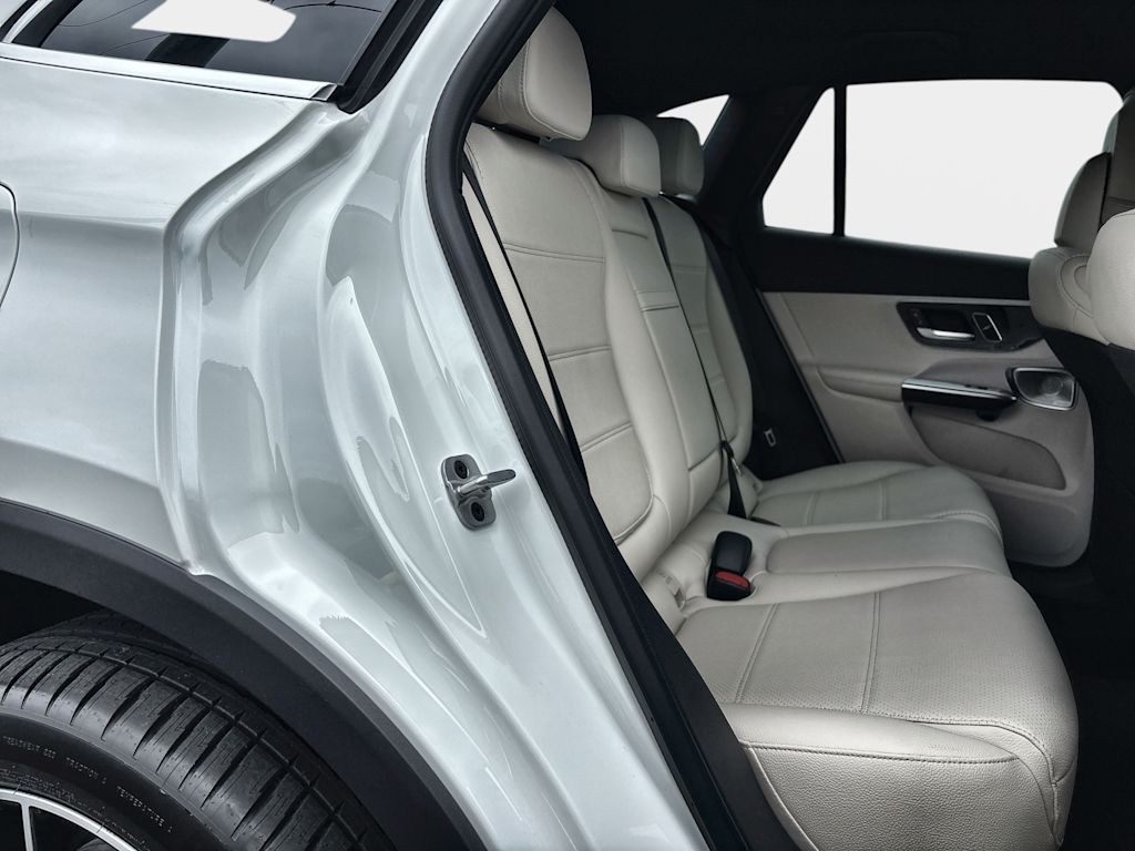 Thumbnail: 2026 Mercedes-Benz GLC - 26