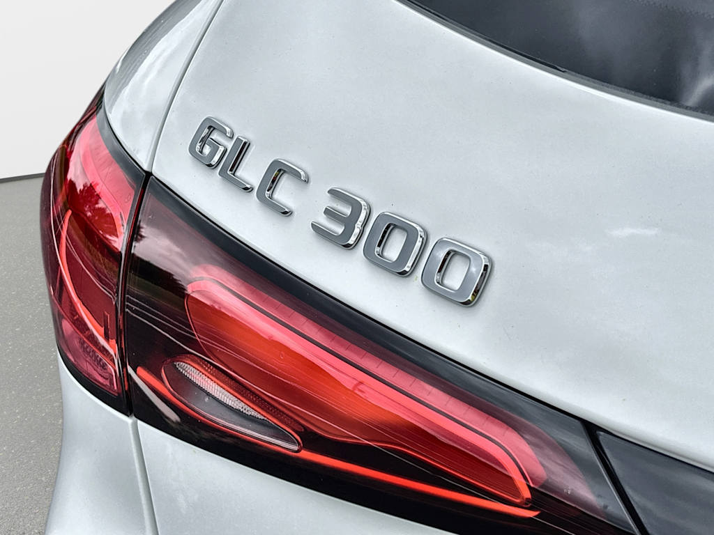 Thumbnail: 2026 Mercedes-Benz GLC - 7
