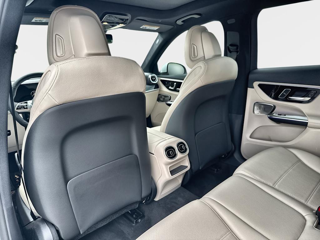 Thumbnail: 2026 Mercedes-Benz GLC - 25