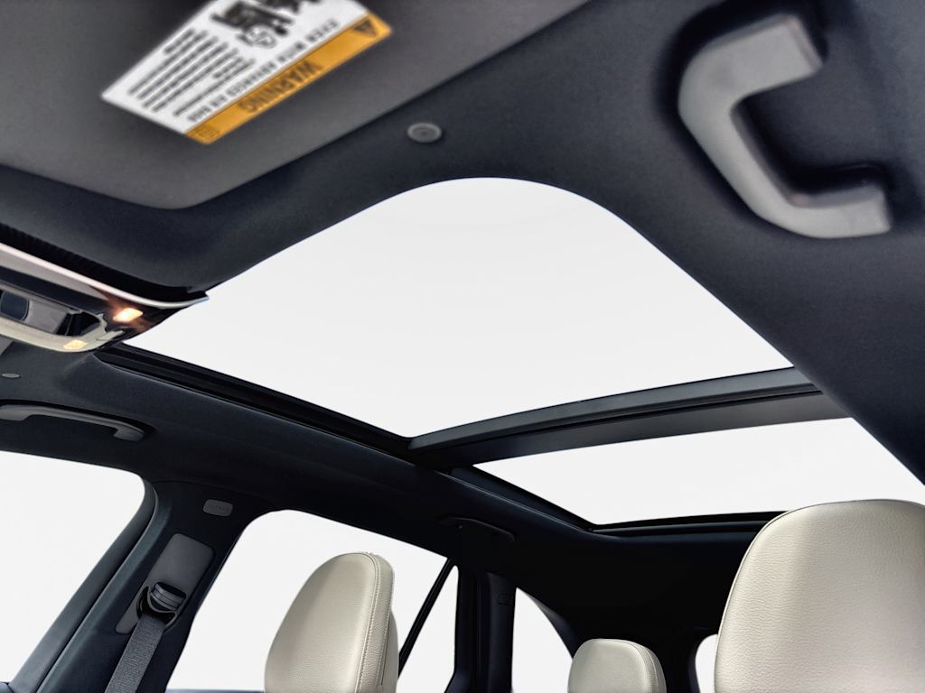 Thumbnail: 2026 Mercedes-Benz GLC - 28