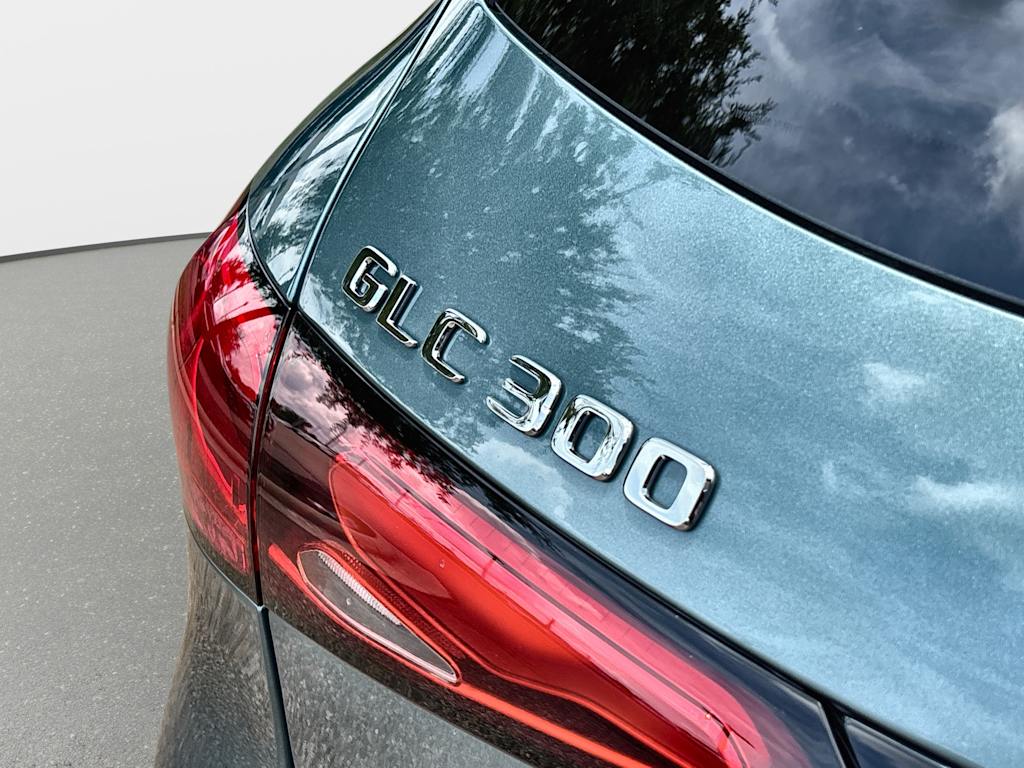 Thumbnail: 2026 Mercedes-Benz GLC - 7